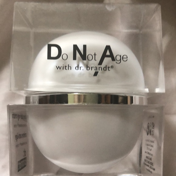 Brand New Do Not Age with Dr. Brandt Time Defying Cream 1.7 Oz. - Picture 3 of 3